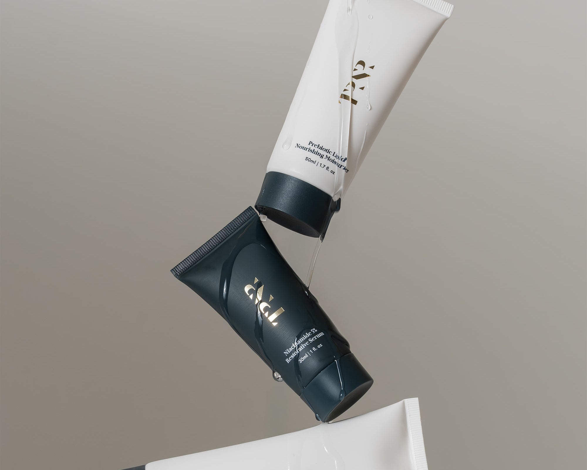 CARRIE-ON GLOW: HOW TRNR CO-FOUNDER CARRIE TRAINS HER SKIN TO TRAVEL WELL